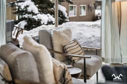 Gorgeous Firelight Chalet - Image 4