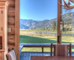 Classic Riverfront Cabin - Image 4