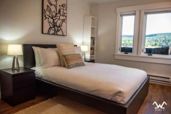 Centrally Located Condo - Image 5